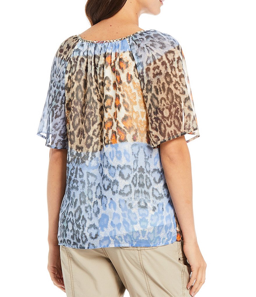 Intro Animal Mixed Print Georgette Notch V-Neck Raglan Sleeve Lace Trim Top