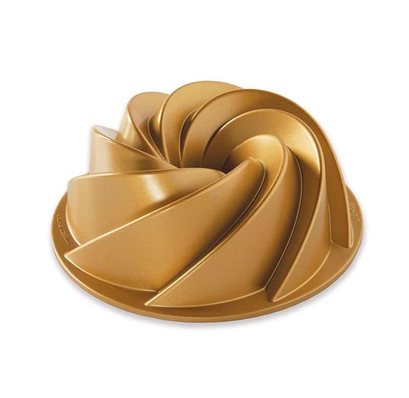 Nordic Ware 6 Cup Heritage Bundt Pan