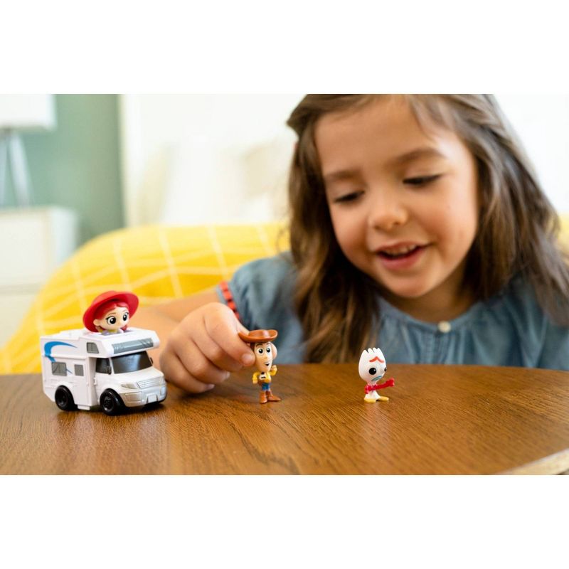 Disney Pixar Toy Story Minis RV and Friends Road Trip Pack