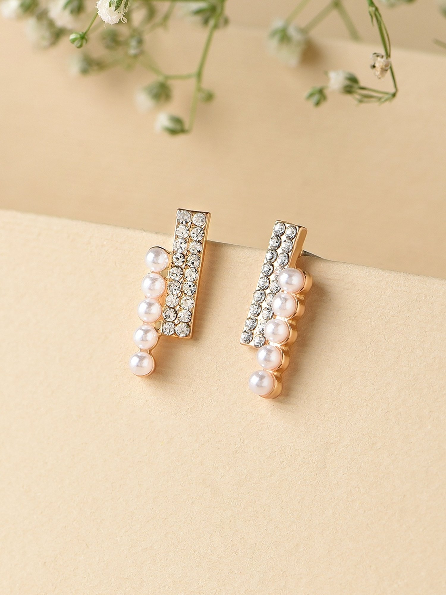 ToniQ Charming Fusion Look Alloy White Stud Earrings for Women