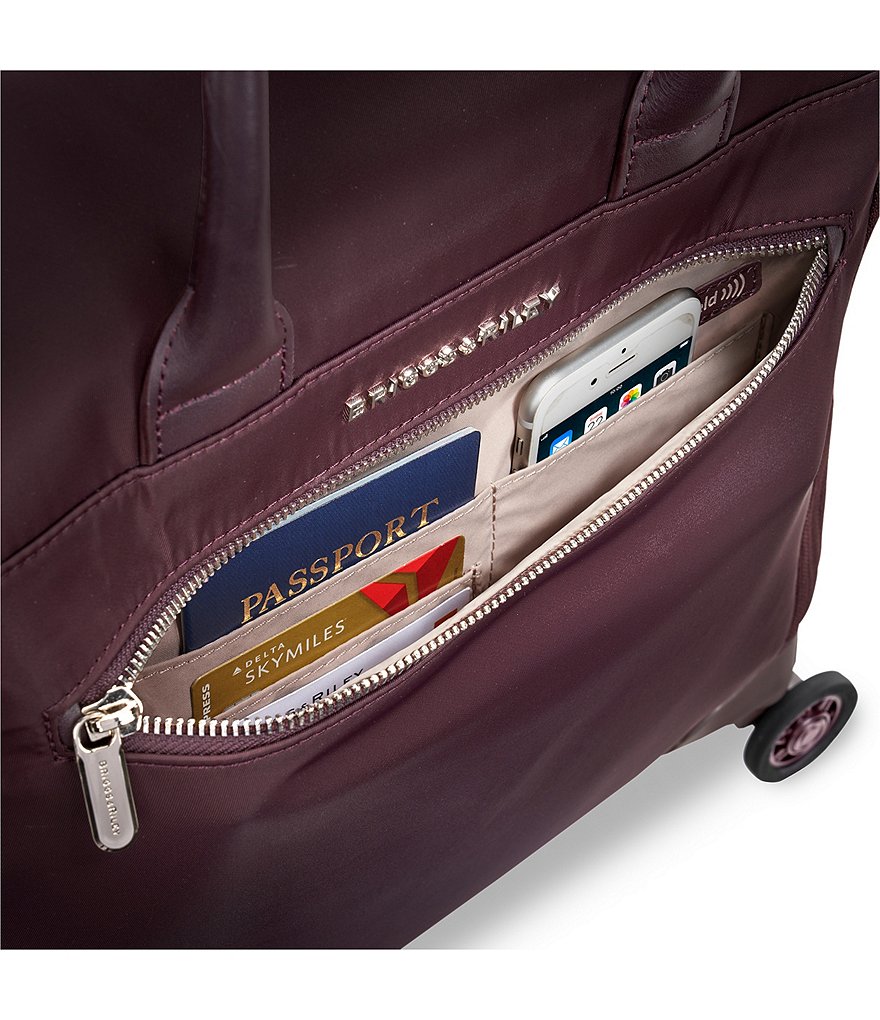 American Tourister 18'' Mickey Mouse Upright Hardside Suitcase