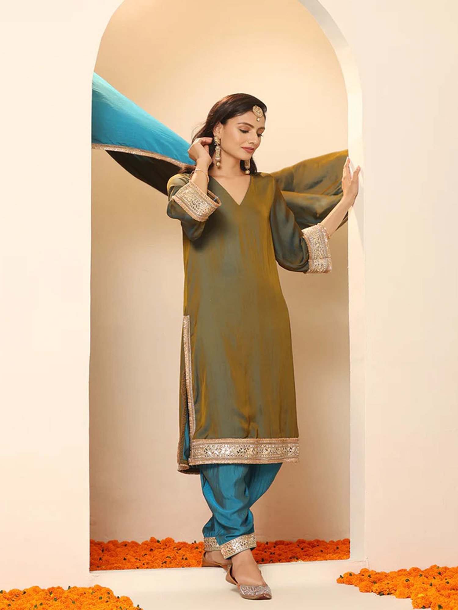 Swtantra Blue & Grey Satin Dupatta