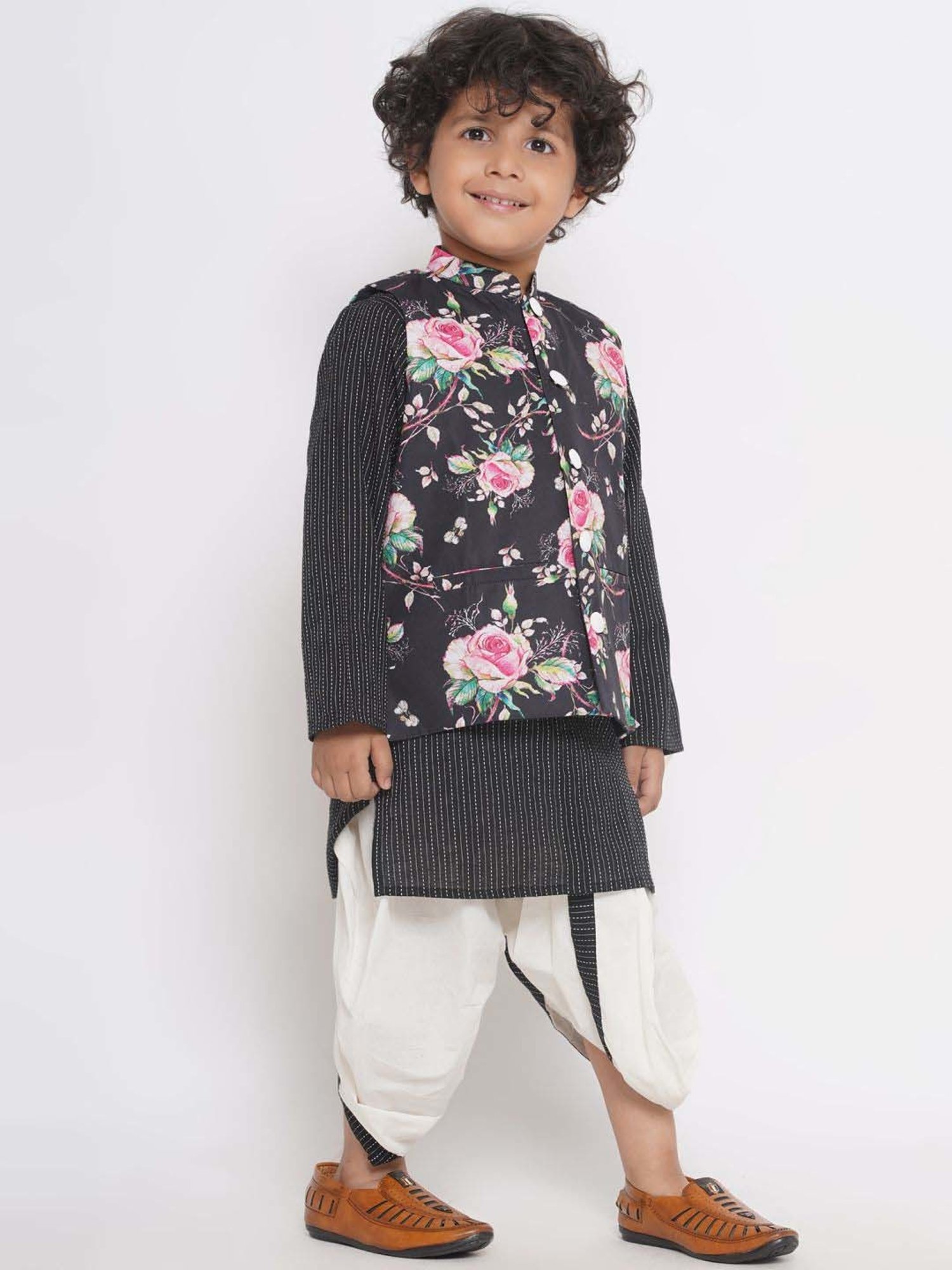 Little Bansi Kids Black & Pink Cotton Floral Print Full Sleeves Kurta Set