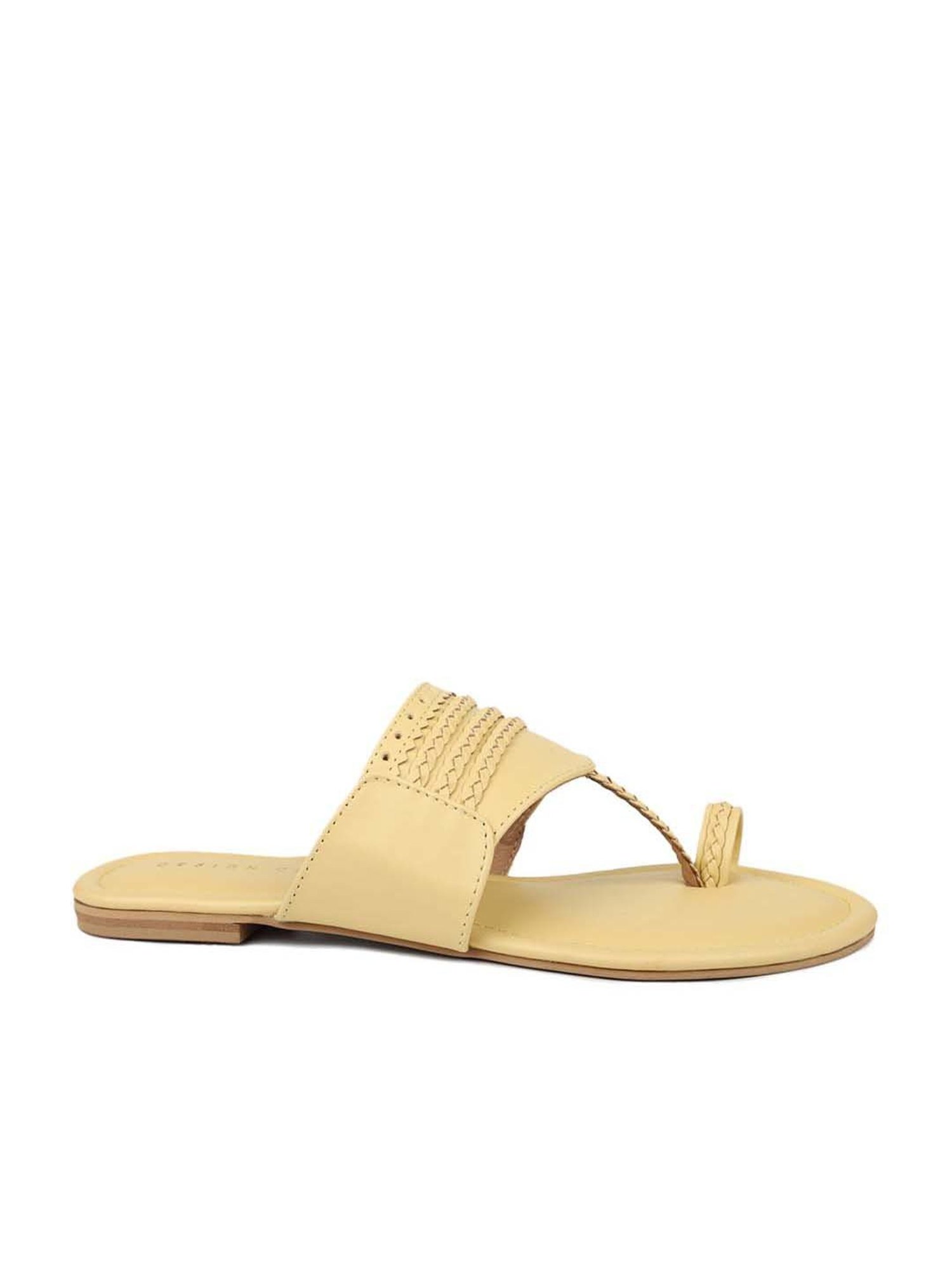 Design Crew Women's Cream Toe Ring Sandals