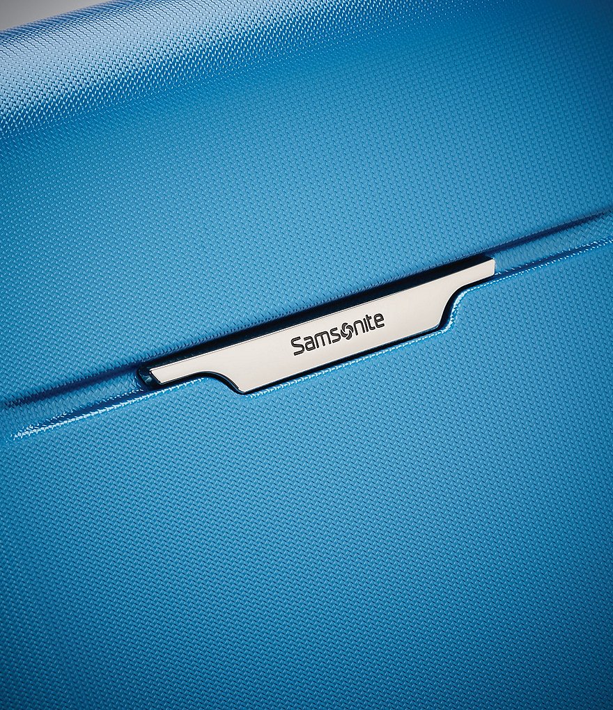 Samsonite Winfield 3 DLX Medium Spinner