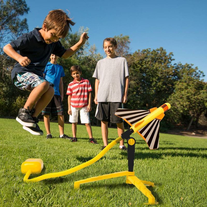 Stomp Rocket Stunt Planes High Flying Planes with Launch Pad 3pk