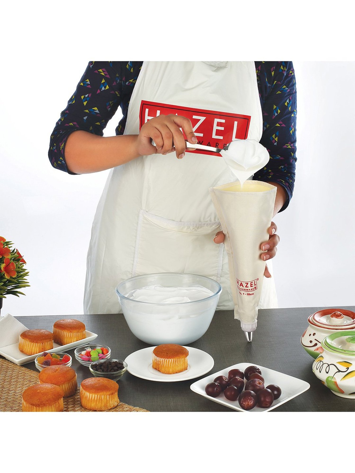 HAZEL White Cotton Piping Bag