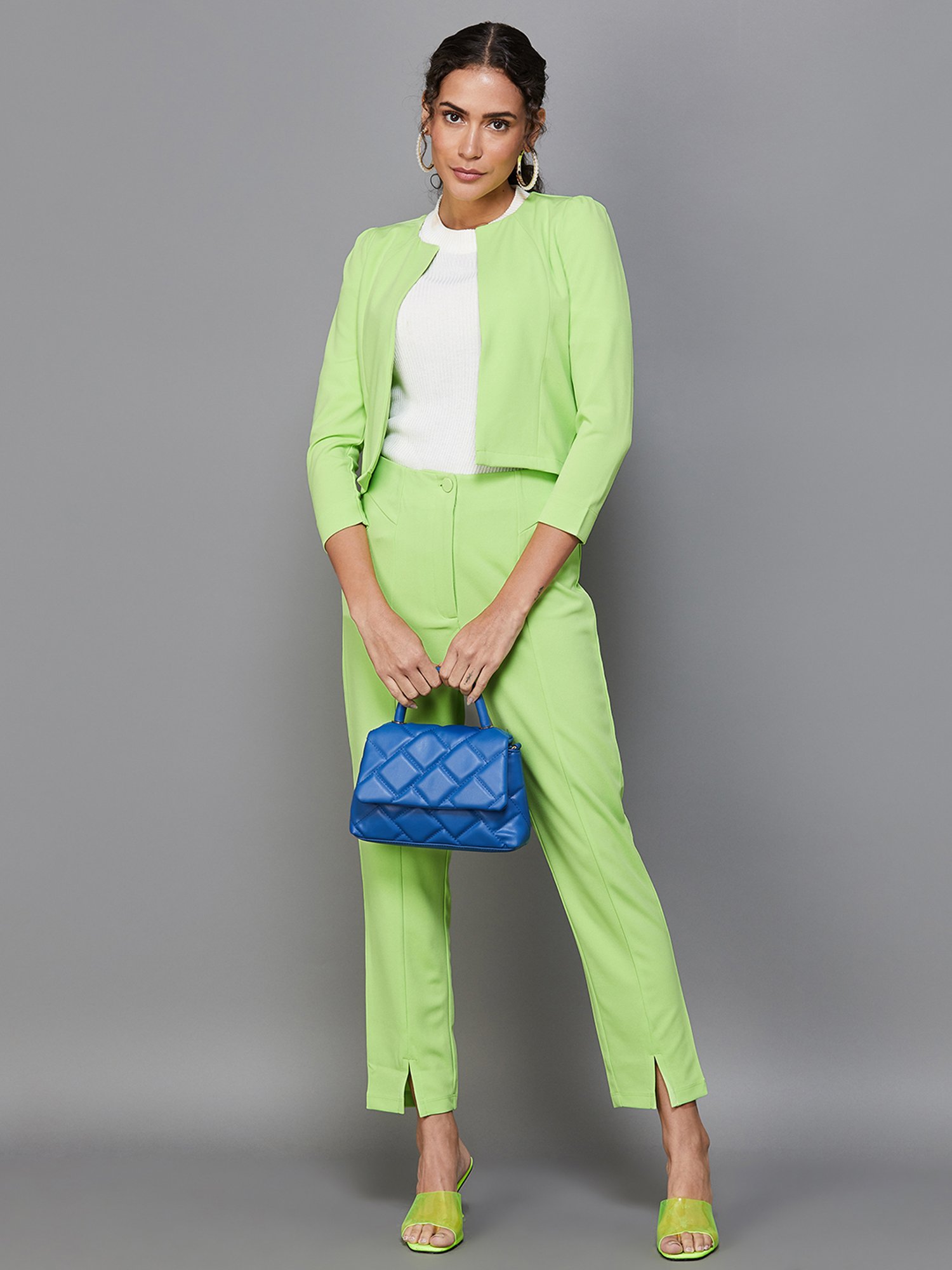 Code by Lifestyle Green Plain Shrug