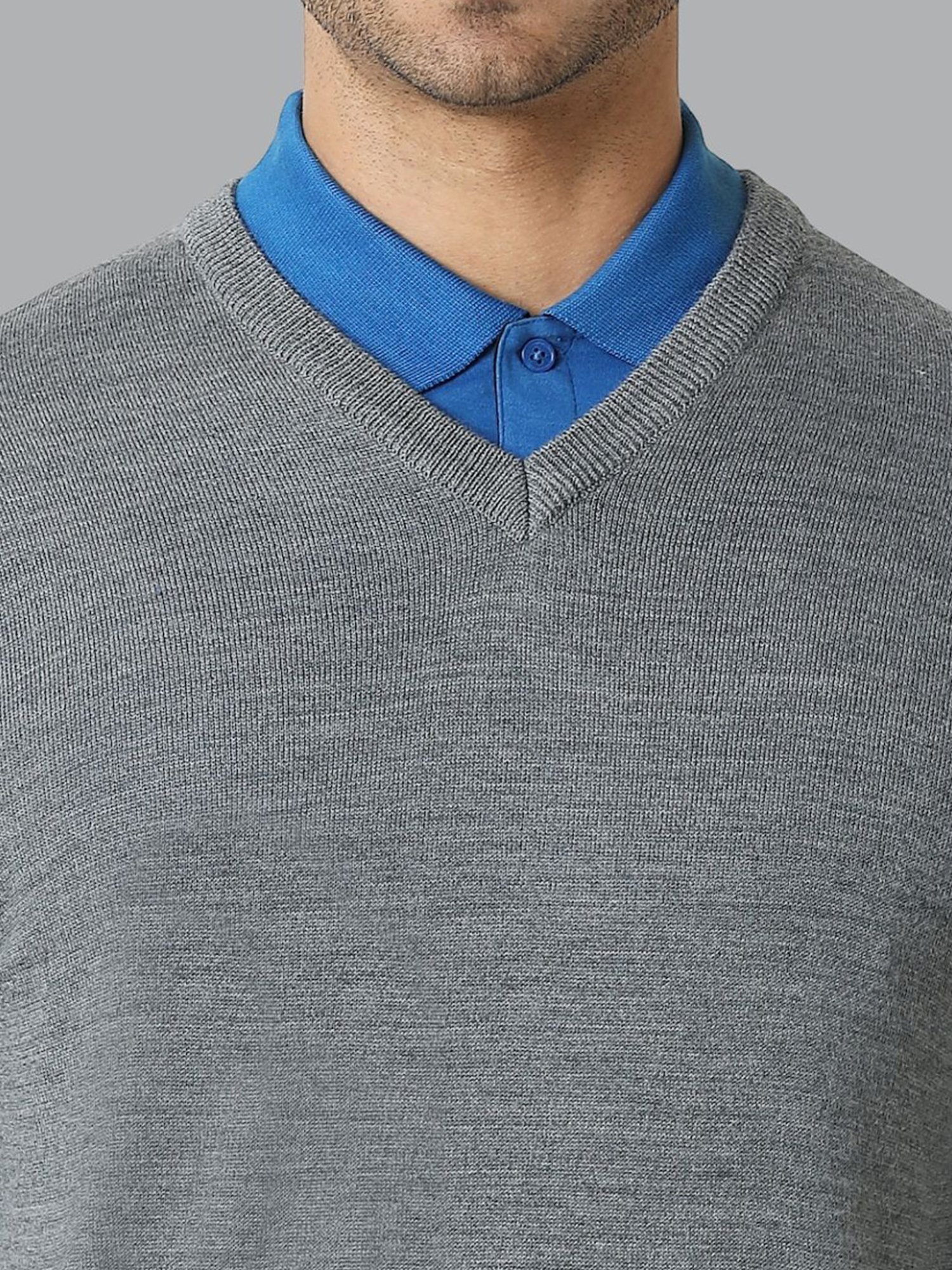 Van Heusen Athleisure Regular Fit V-Neck Long Sleeve Sweater - Grey Melange