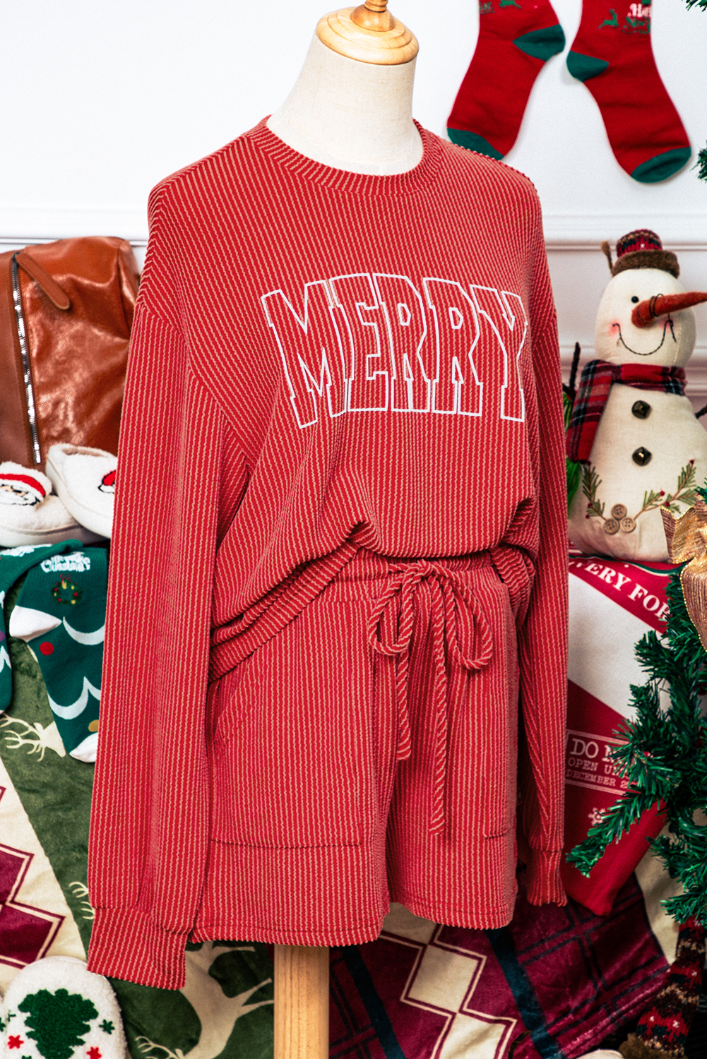 Rose Red Solid Waffle Knit Plus Size Two Piece Shorts Set