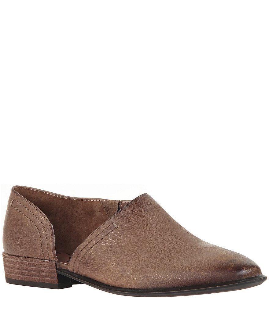 OTBT Coyote Leather Ankle Booties