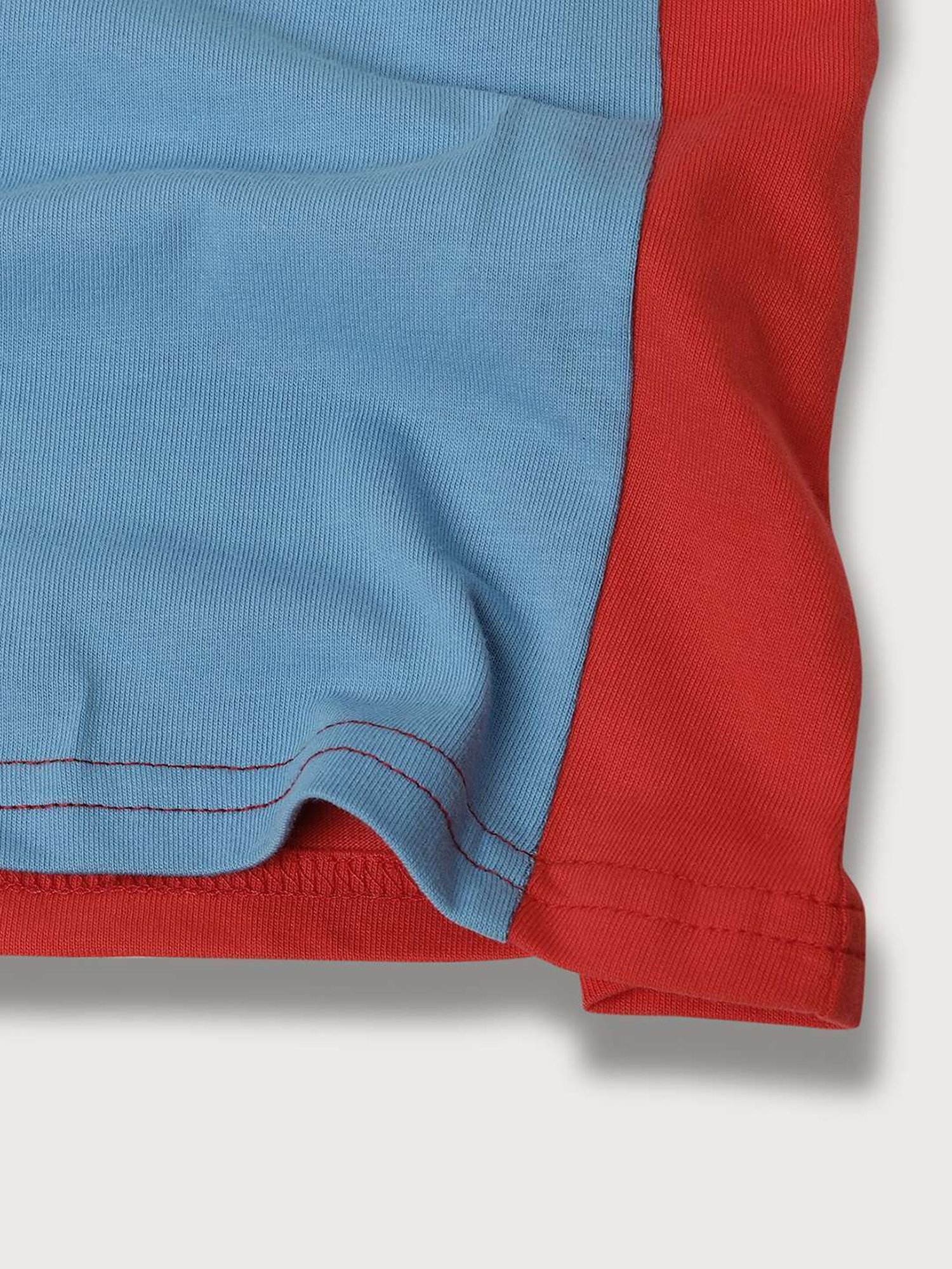 Blue Giraffe Kids Blue & Red Cotton Printed Spiderman T-Shirt