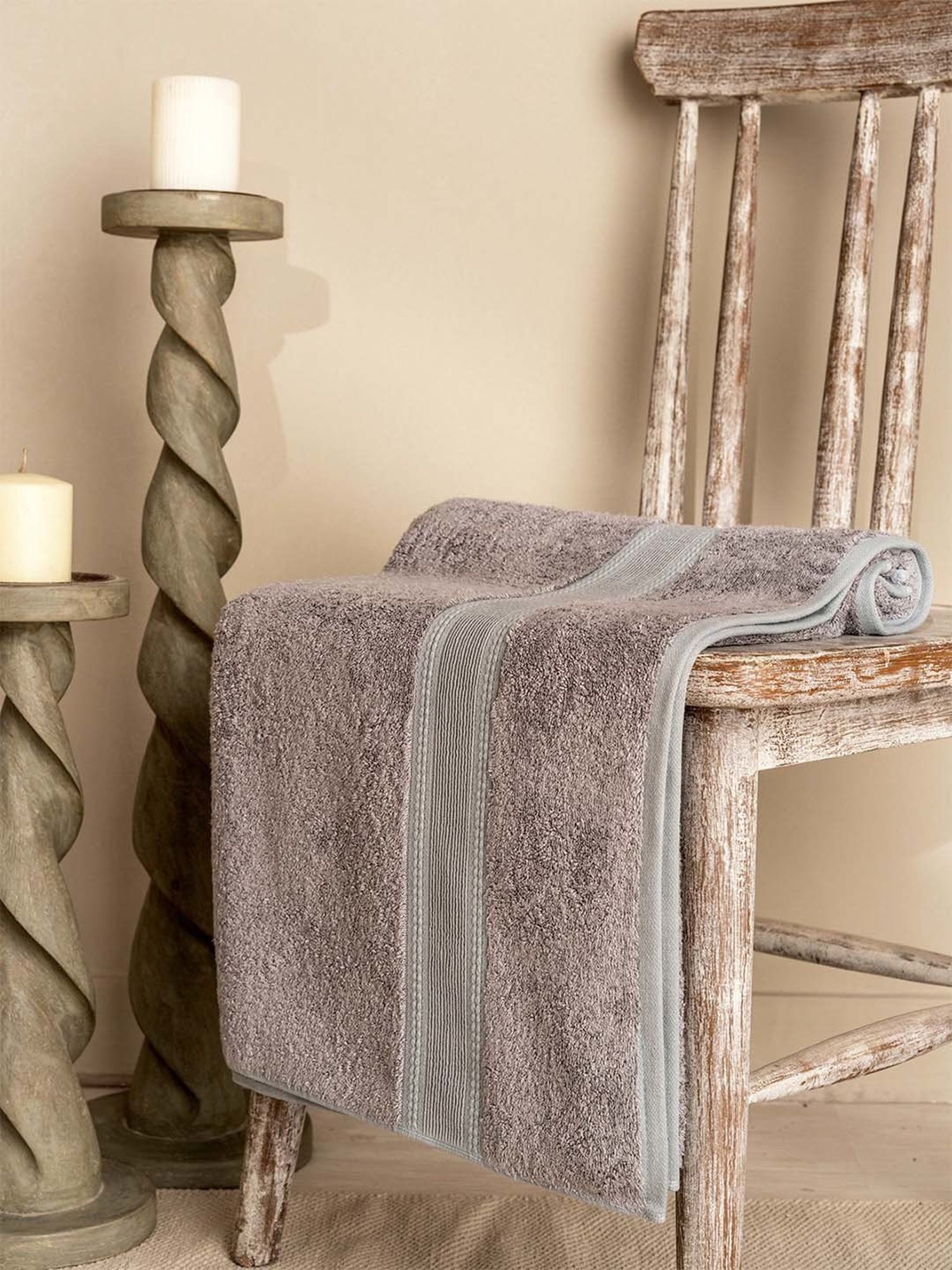 DDecor Grey 650 GSM Bamboo Ecofriendly Bath Towel