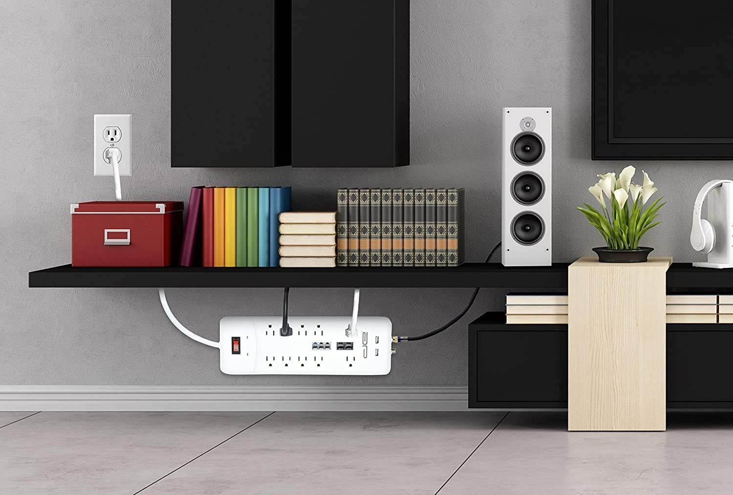 Digital Energy 15-ft Heavy Duty 10-Outlet 3500 Joules Surge Protector Power Strip, 15 Foot Long Extension Cord, Two USB Charging Ports, Coaxial, Phone Protection, ETL Listed. 15 AMP, Black