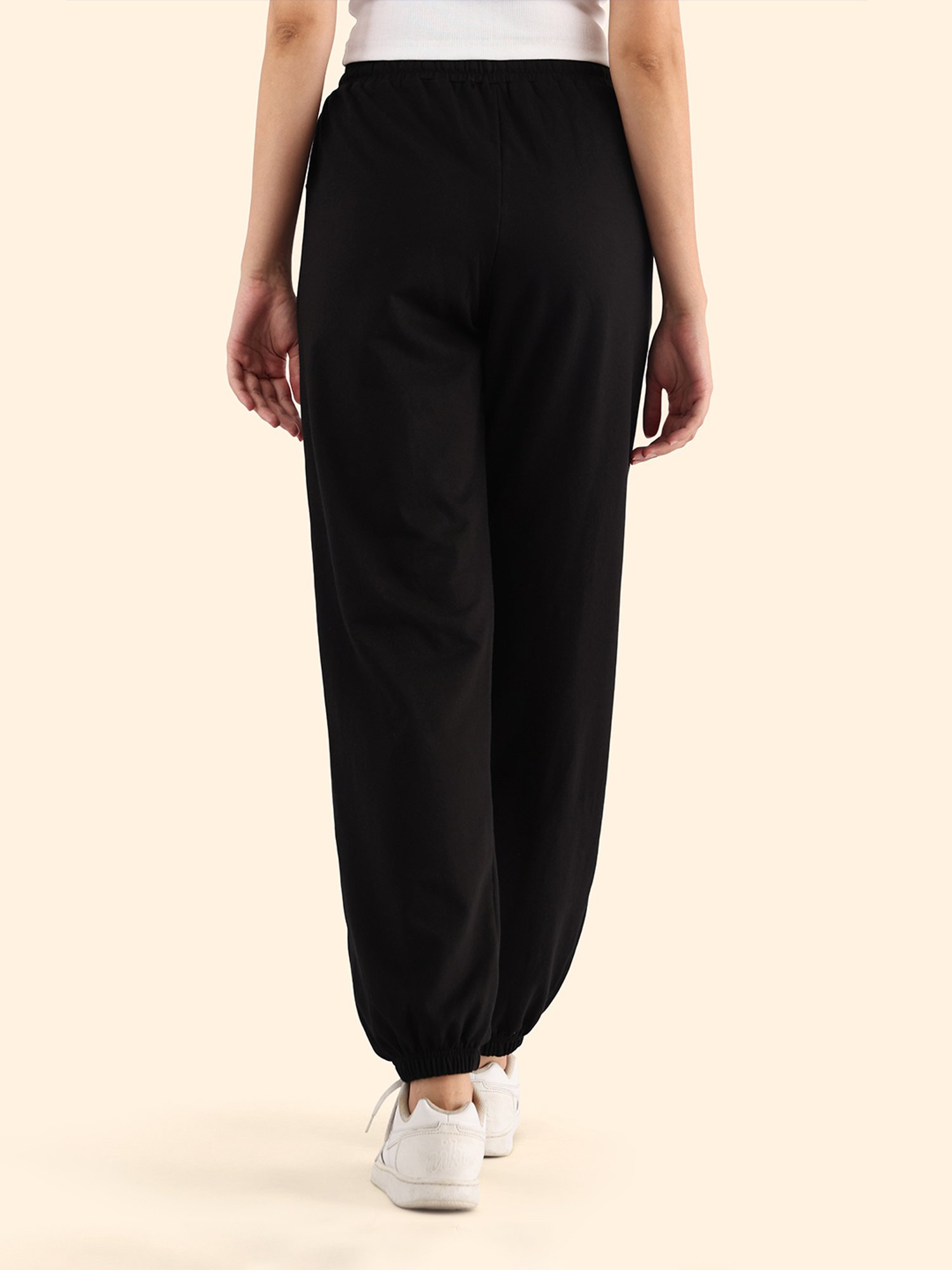 Nite Flite Black Regular Fit Mid Rise Joggers