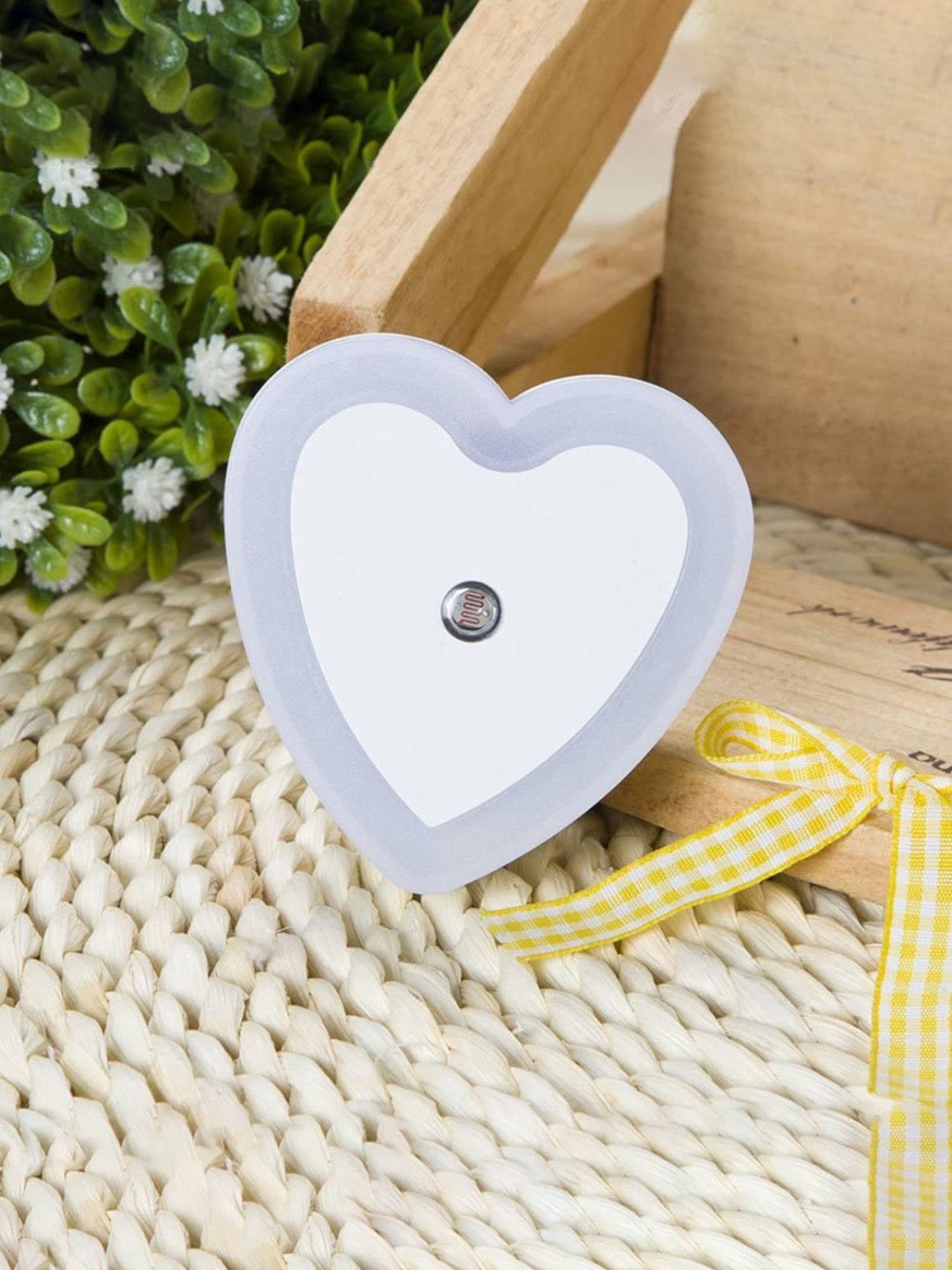 Eveready B22D 14W LED Bulb - Pack of 2 (3B65PB00014, White)