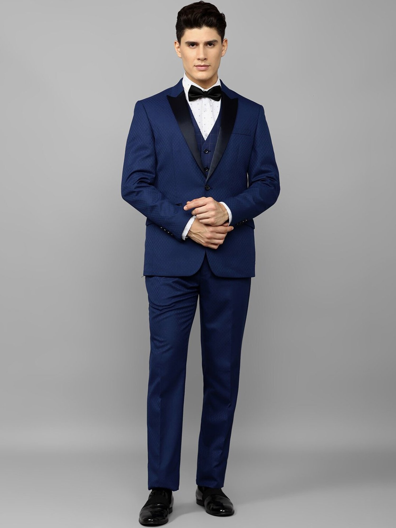 Parx Black Regular Fit Two Piece Suit
