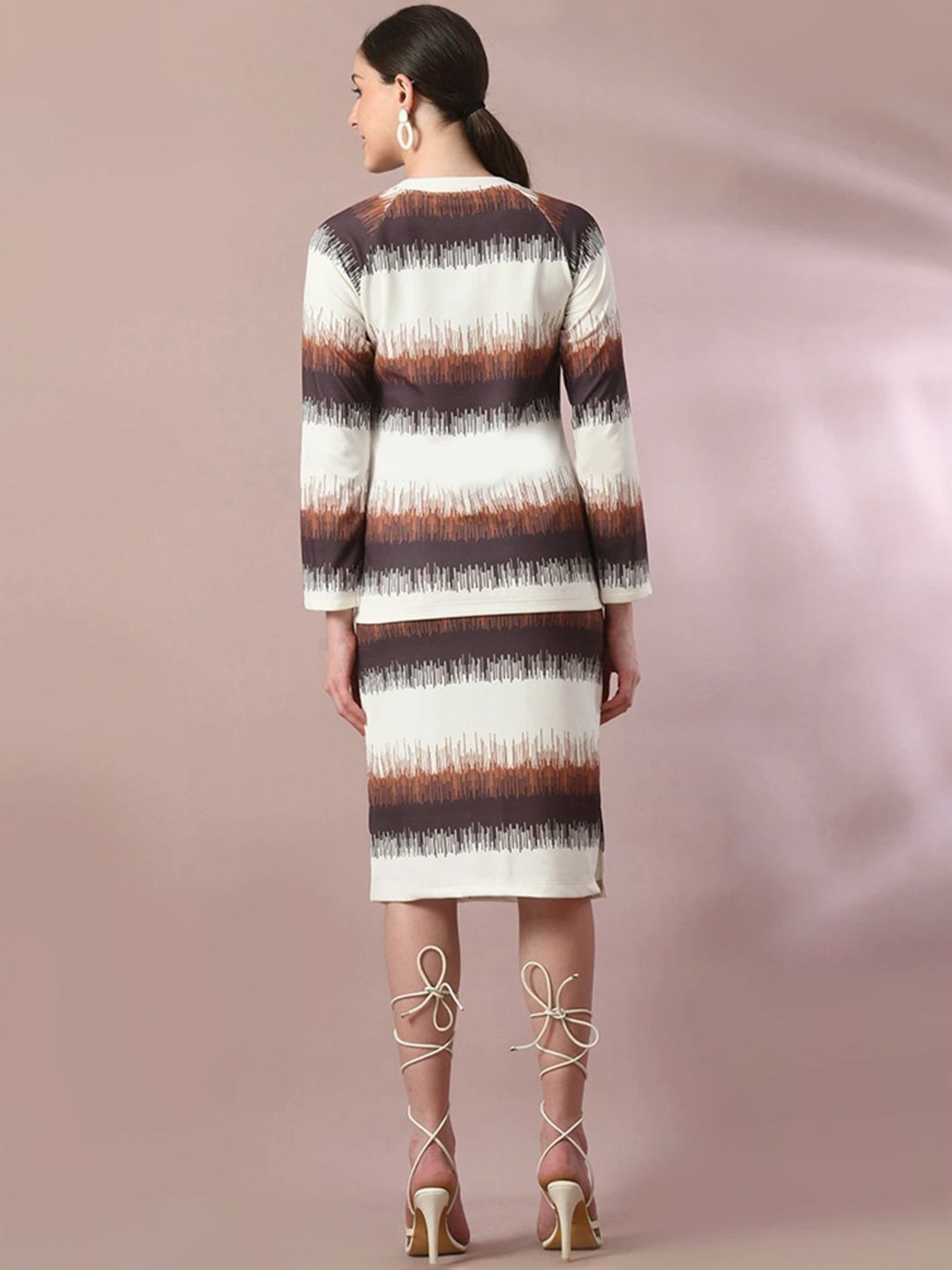 Myshka Multicolored Printed Bodycon Skirt