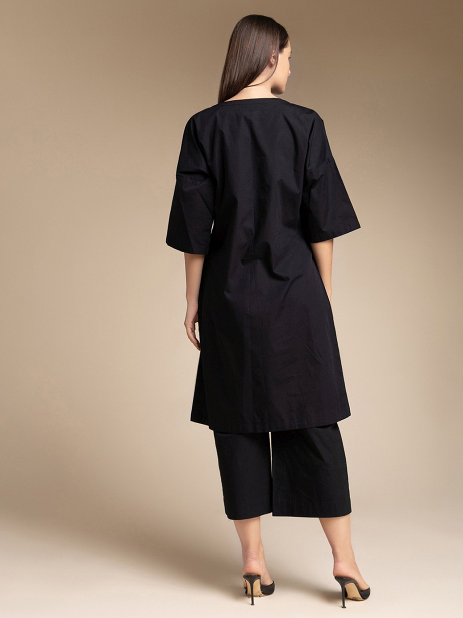 House of Manaa Black Hom Allure Kurta with Pallazo