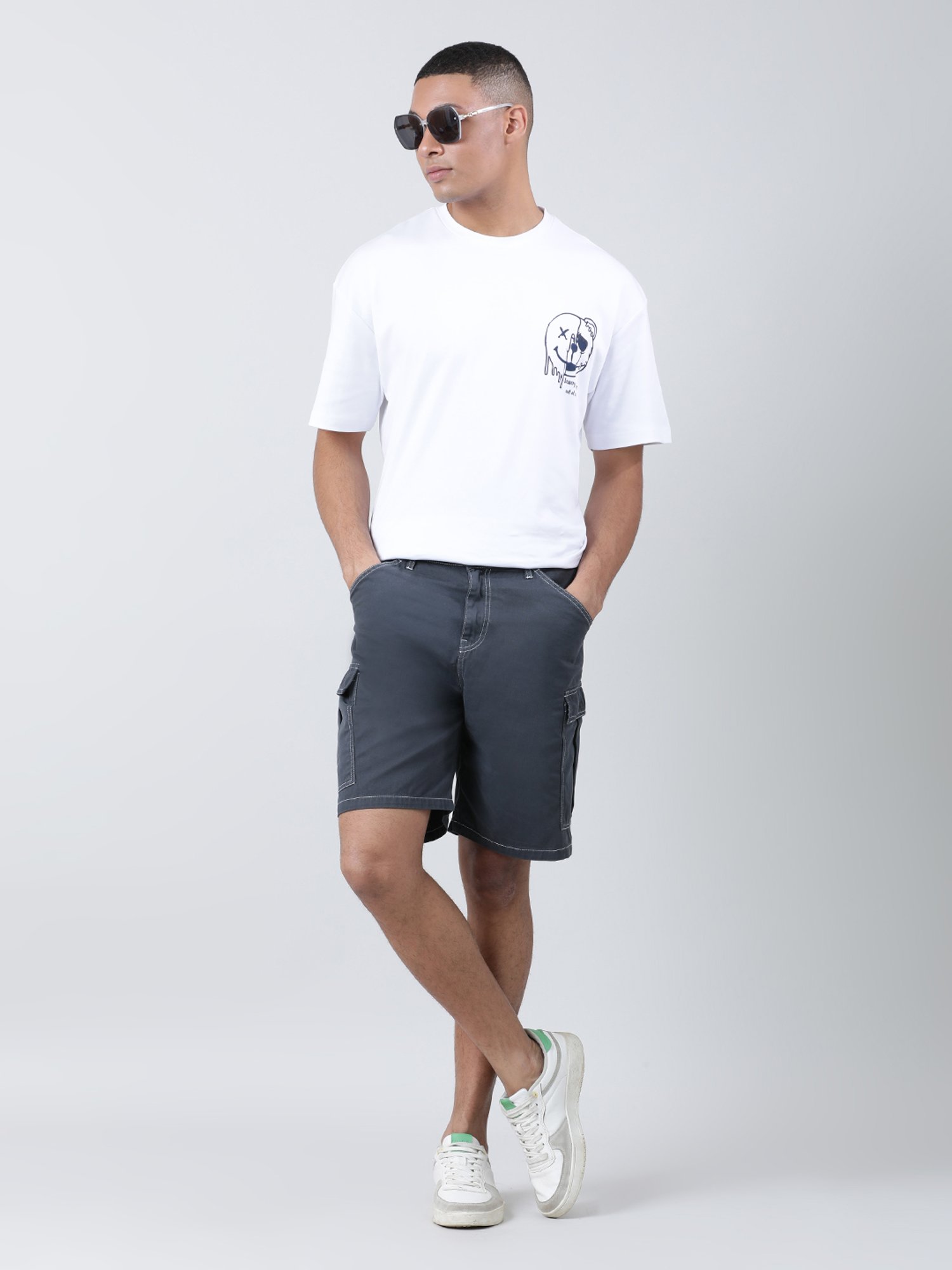 Bene Kleed Dark Grey Relaxed Fit Cotton Cargo Shorts