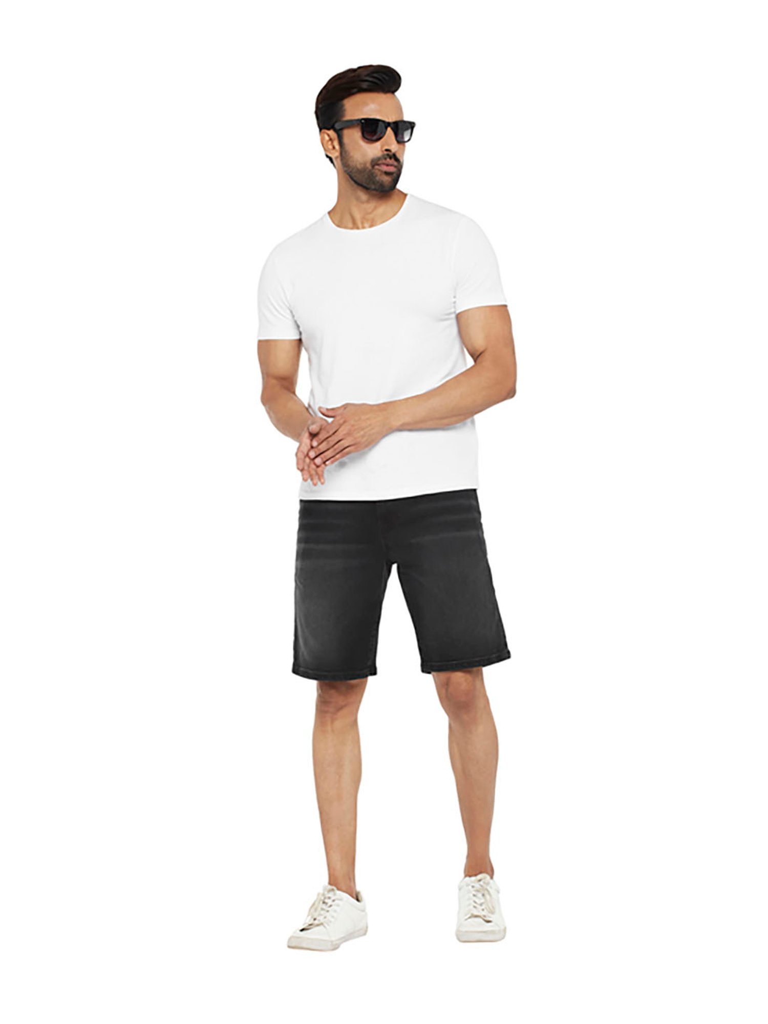 EVERBLUE Black Midrise Shorts