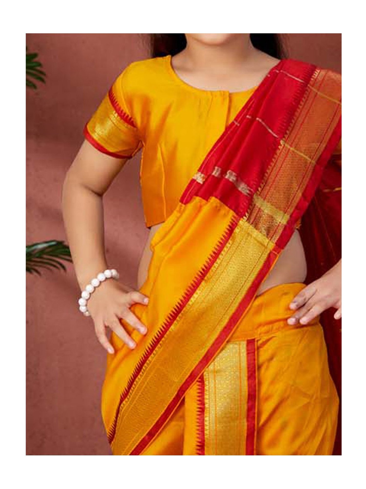 LilPicks Kids Green & White Regular Fit Saree