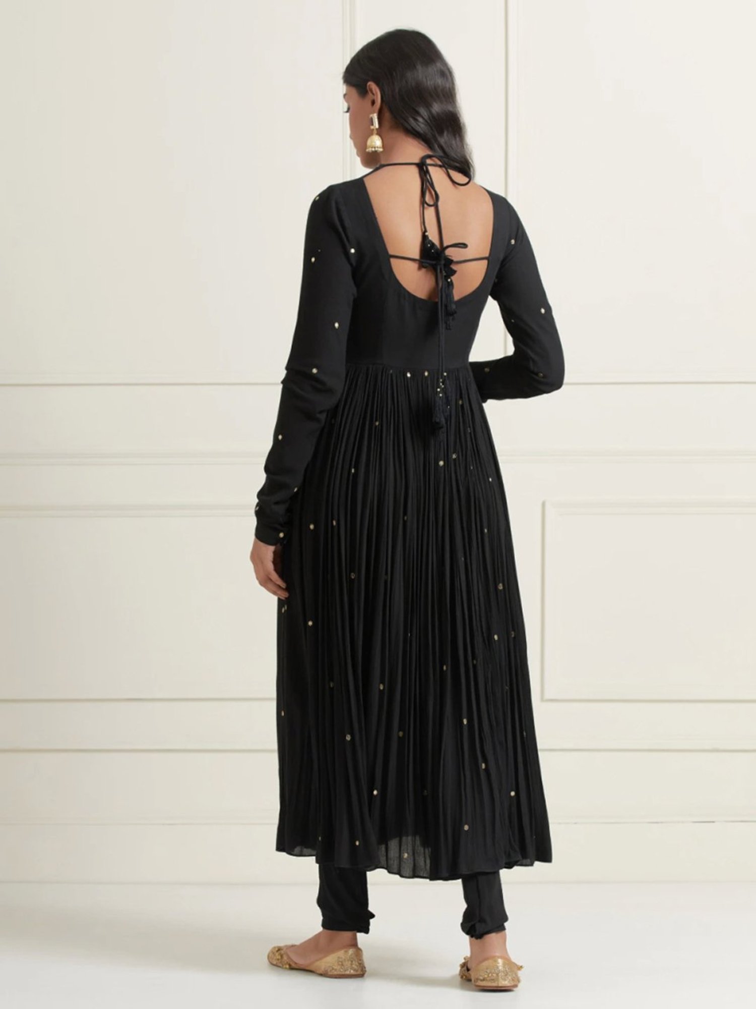 Ikshita Choudhary Black Naveli 2 Hand Embellished Wrinkle Cotton Gather Anarkali