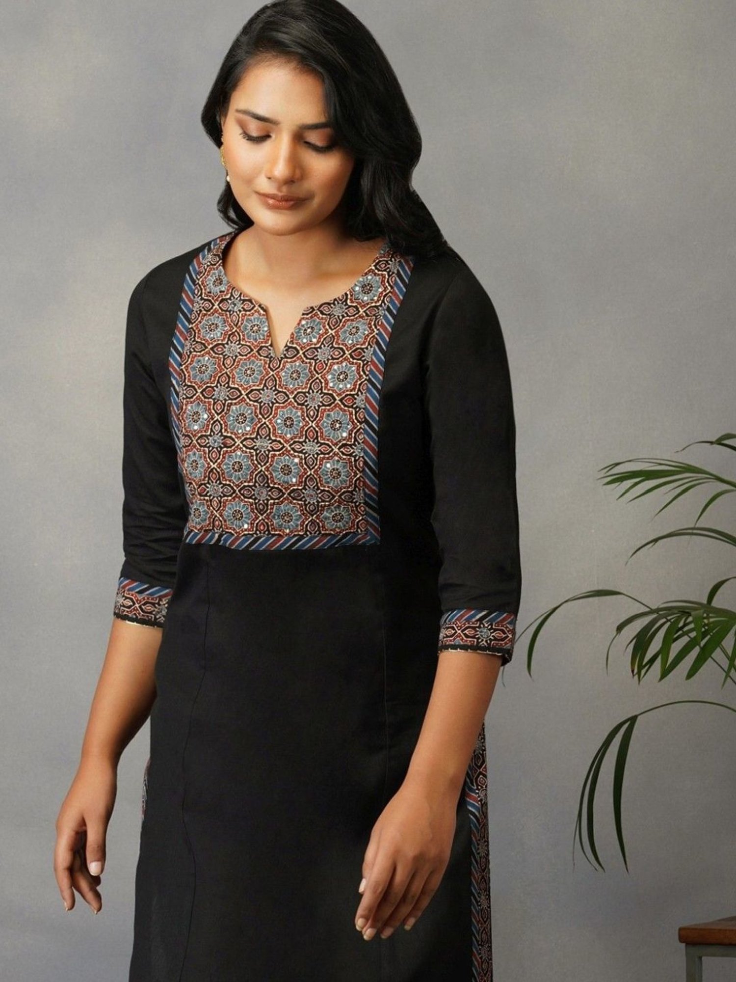 Akiso Bakhair Black Straight Kurta With Ajrak Yoke In Zari Embroidery