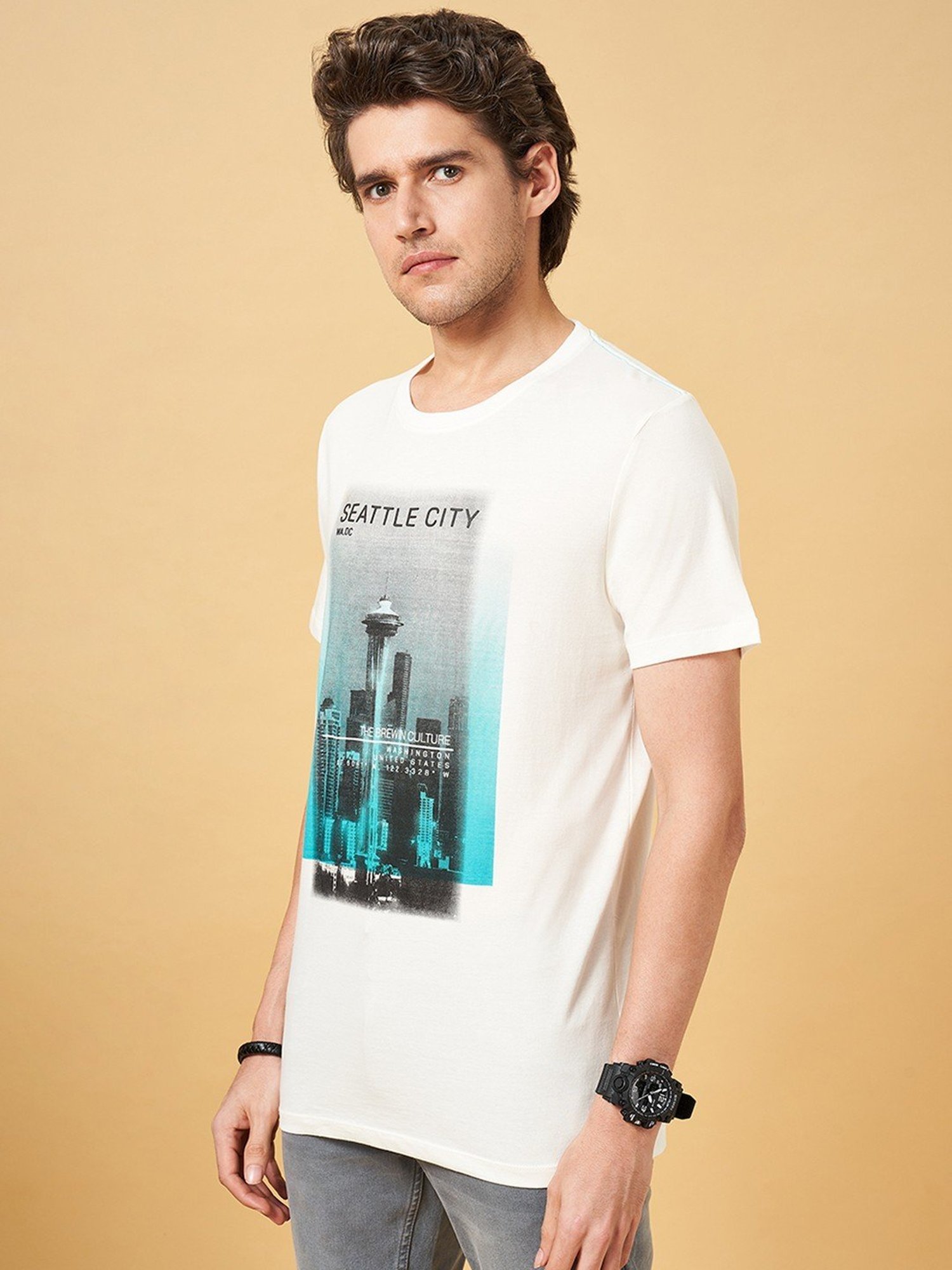 Sf Jeans By Pantaloons Off White Slim Fit Printed T-Shirt