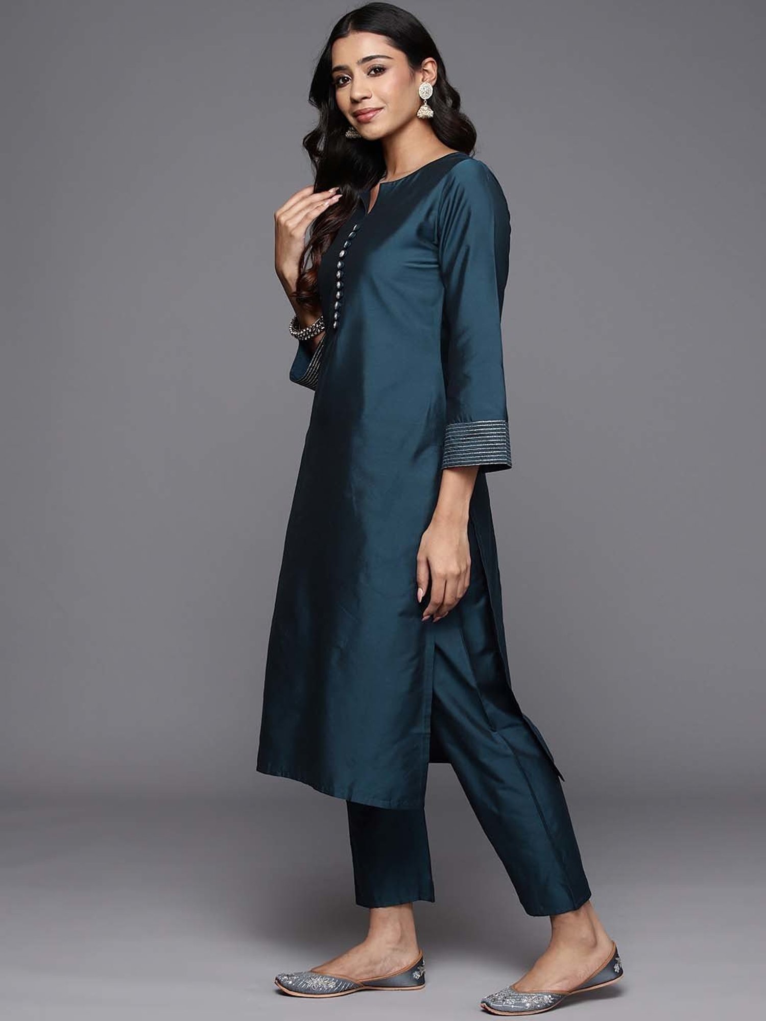 Gerua Blue Straight Fit Kurta Pant Set With Dupatta