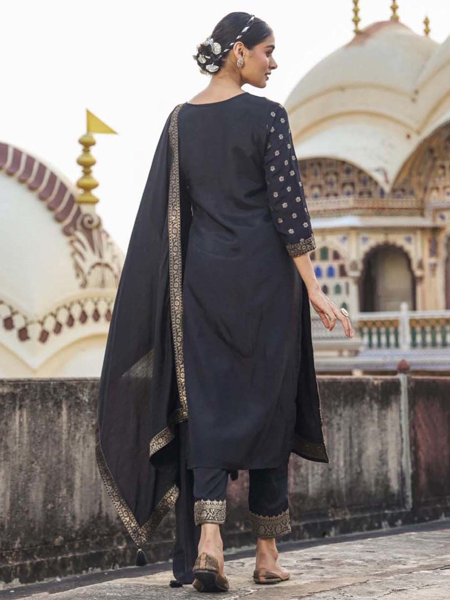 SCAKHI Black Embroidered Kurta Pant Set With Dupatta