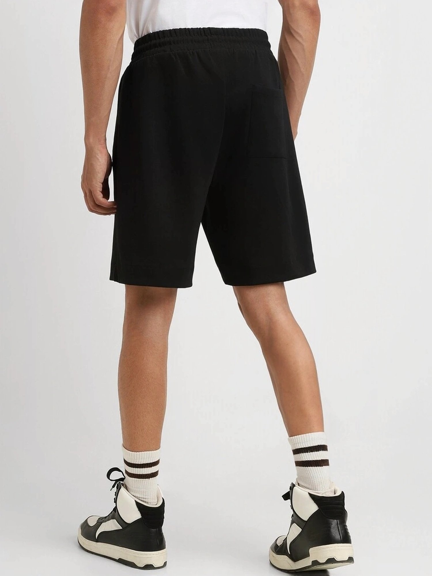 Forever 21 Black Regular Fit Shorts