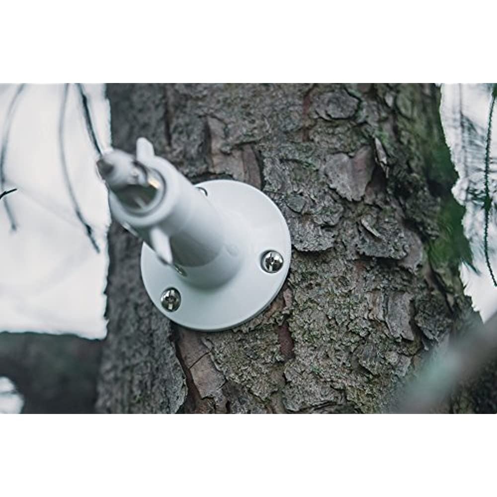 Arlo Adjustable Indoor / Outdoor Mount for Arlo Wire-Free Security Camera - White - VMA1000-10000S