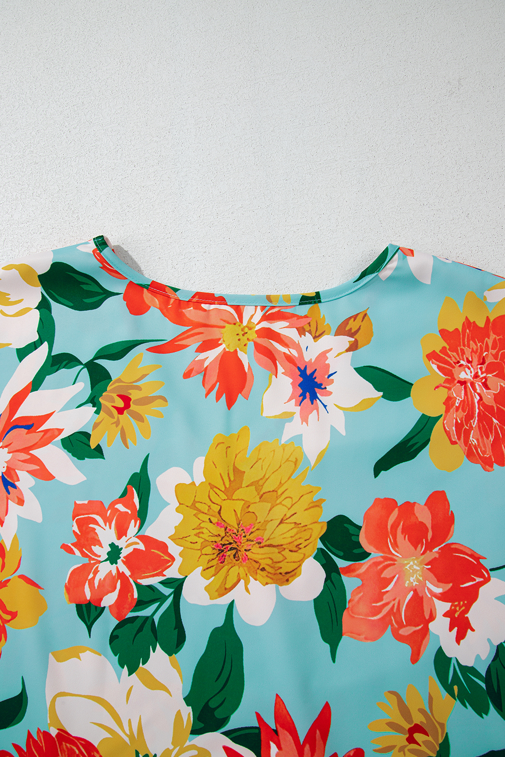 Rose Leopard Print V Neck Plus Size Tee