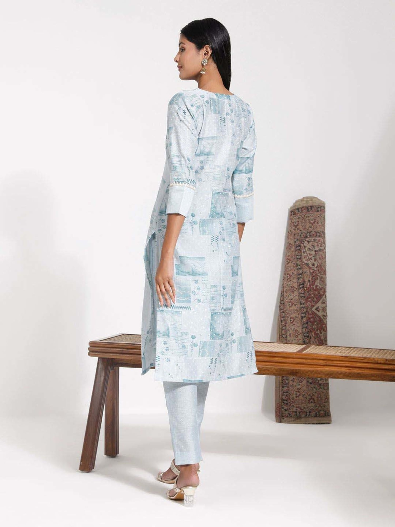 VASTRAMAY Aqua Blue Printed Kurta Pant Set
