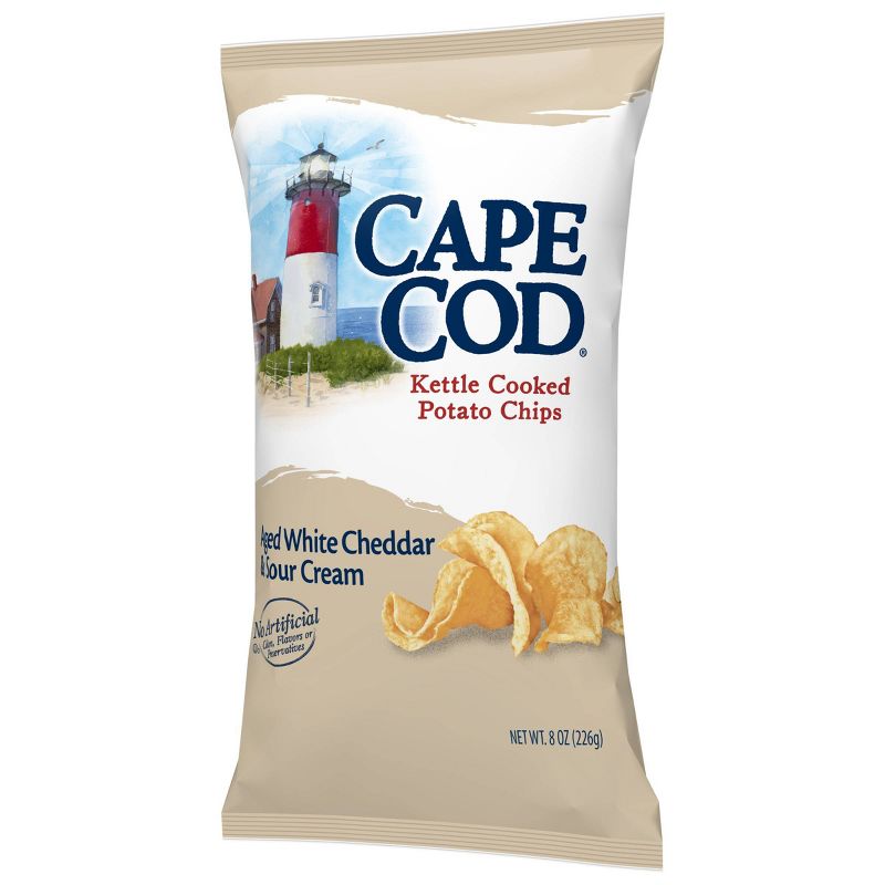 Cape Cod Aged White Cheddar & Sour Cream Flavored Kettle Cooked Potato Chips - 8oz