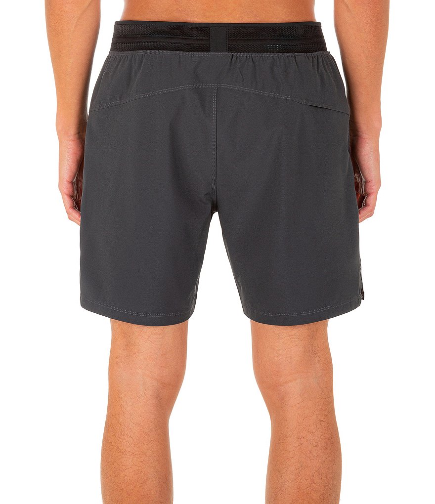 Hurley 17.5#double; Outseam Phantom Explore Trails Shorts