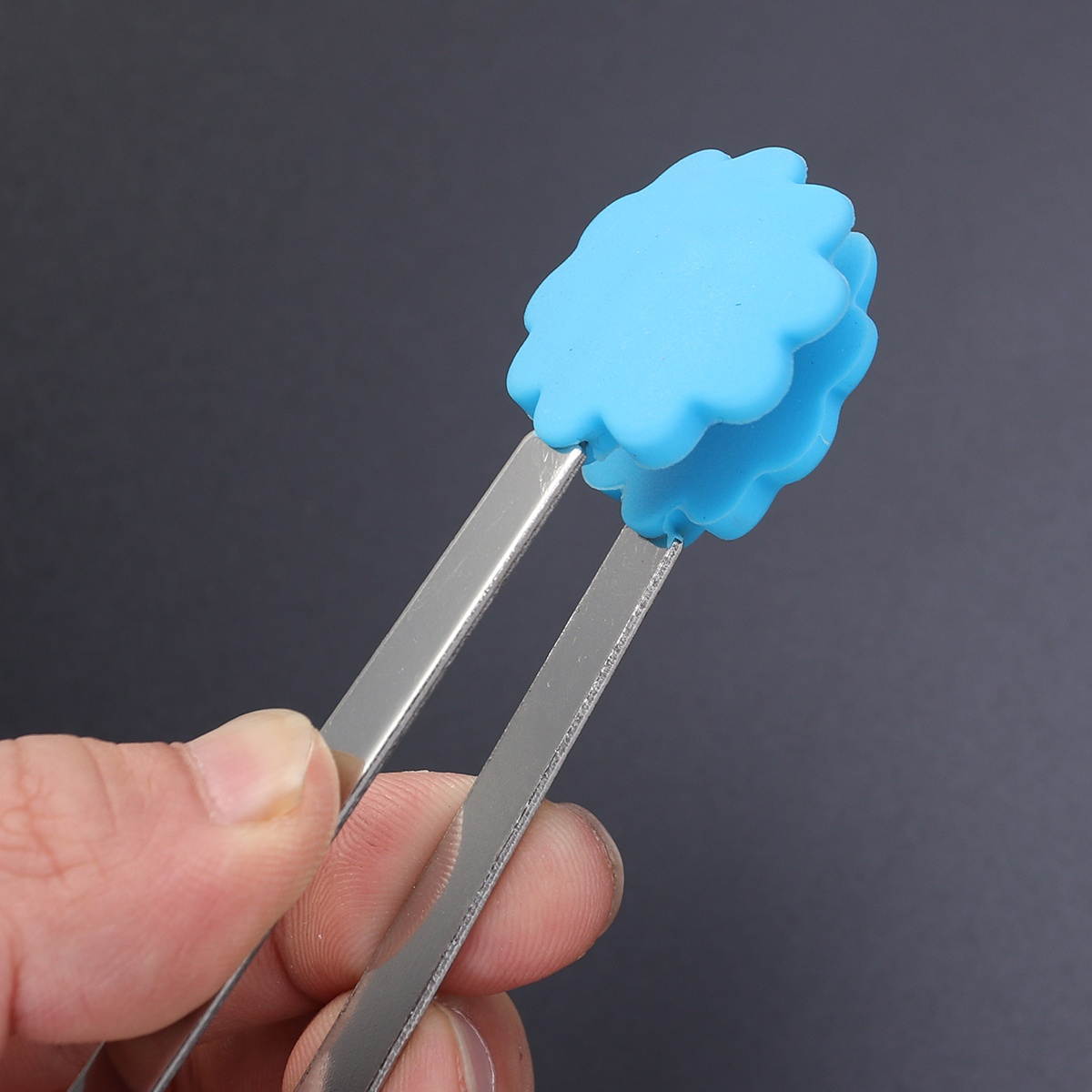 5PCS Kitchen Tools Clips Mini Silicone Baking Tongs Ice Tongs Food Tongs Sugar Tongs Kitchen Gadgets (Random Color)