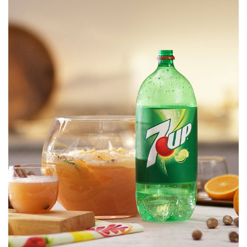7UP Soda - 2 L Bottle