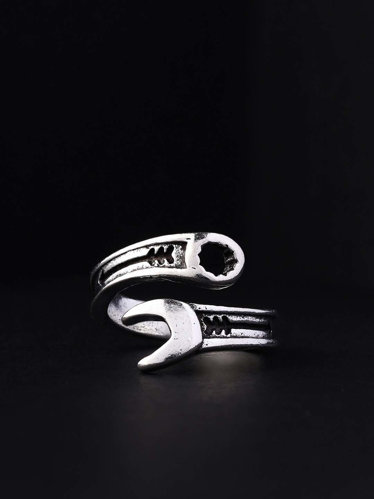 Bold by Priyaasi Silver-Plated Men's Ring with Lobster Claws