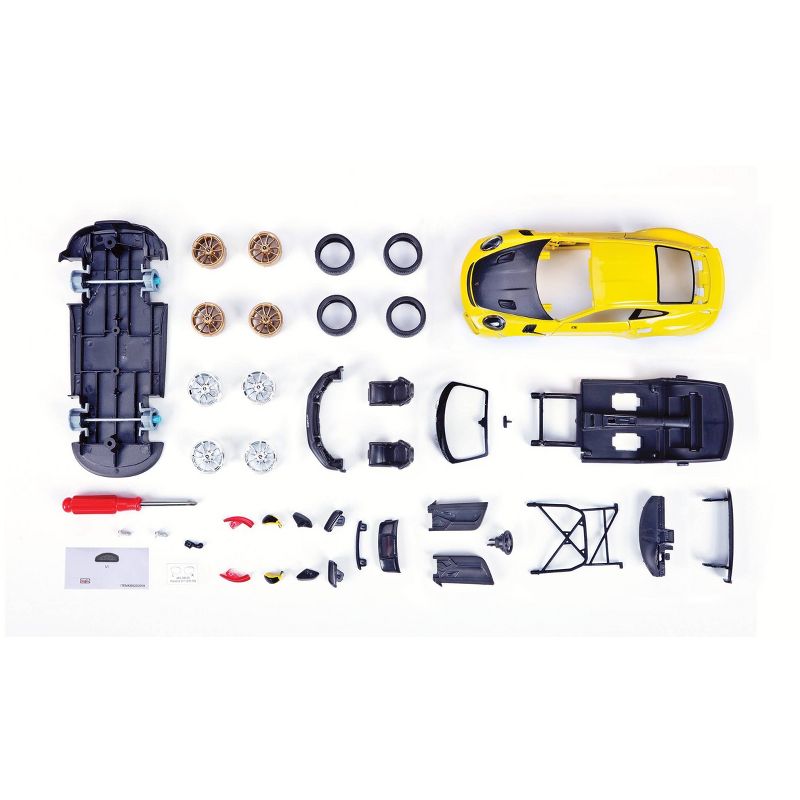 Hollywood Rides Stranger Things 1:24 Diecast - 1979 Chevy Camaro with Coin