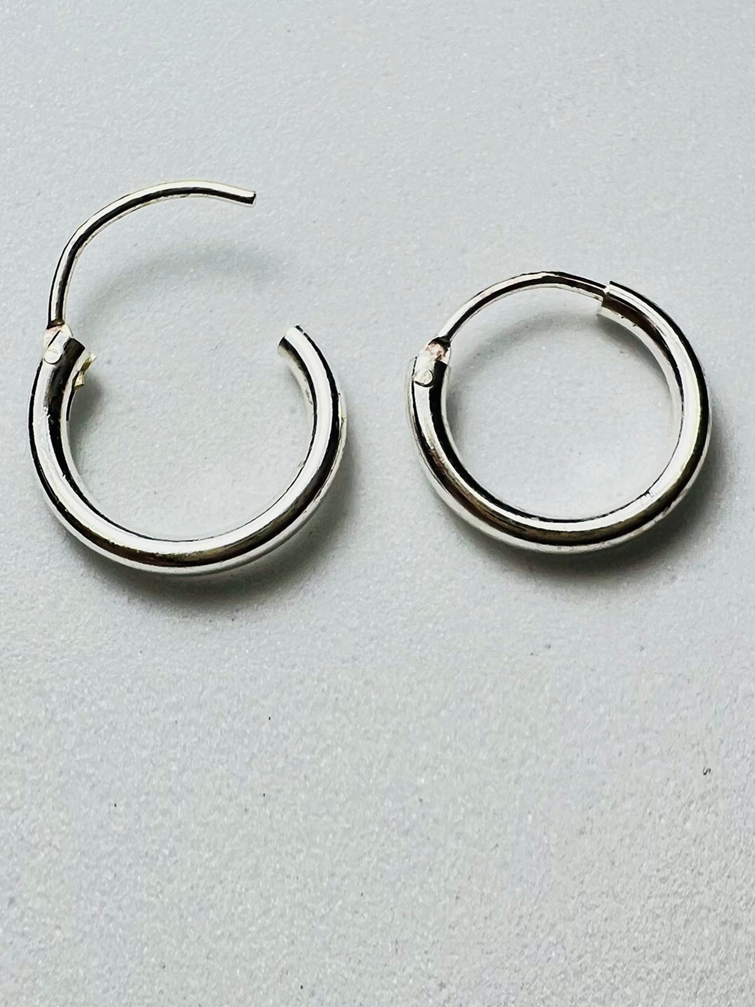 Arte Jewels 925 Sterling Silver Small Hoop Bali Earrings for Girls Kids & Women
