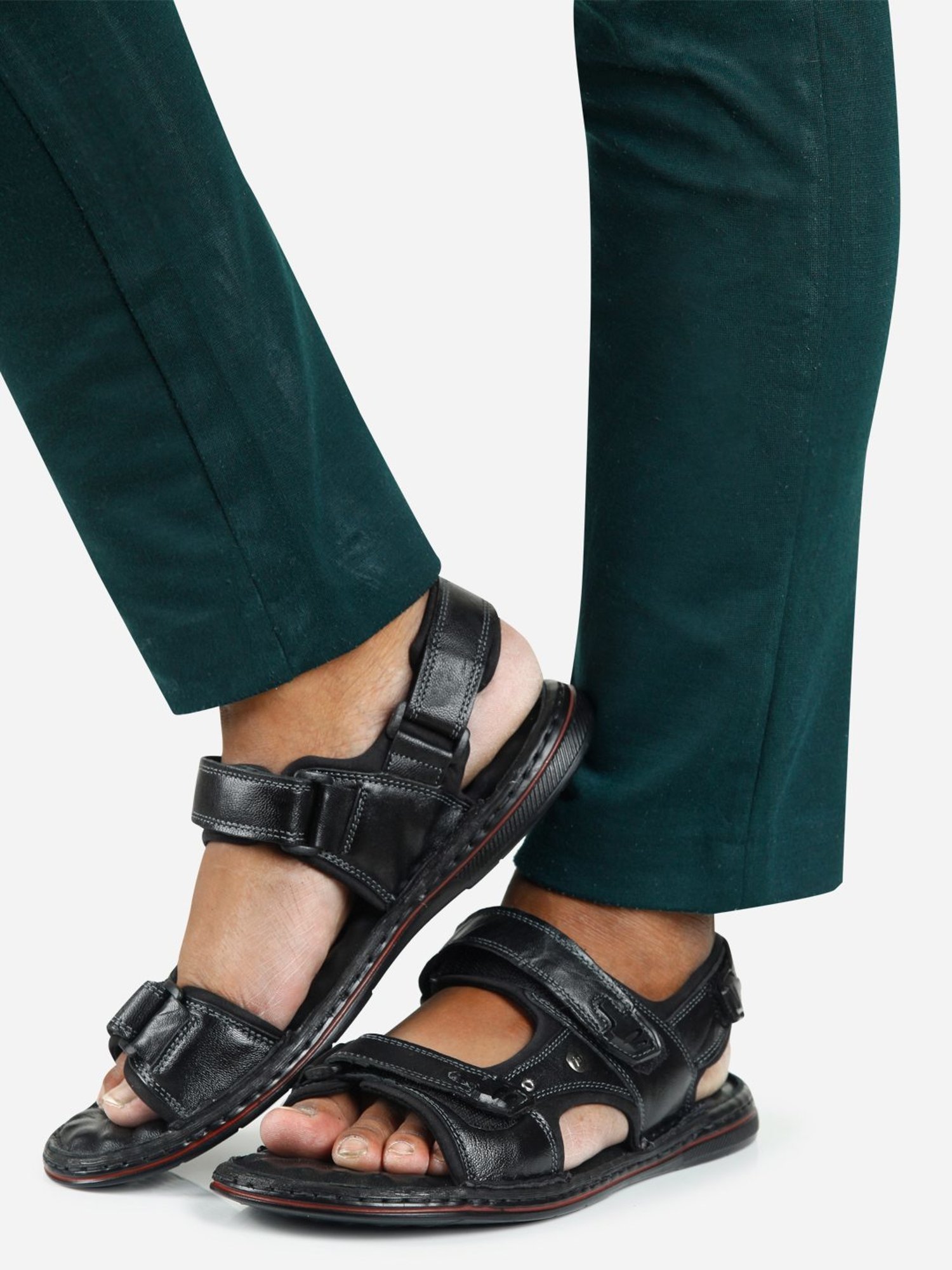 ID Men's Black Floater Sandals