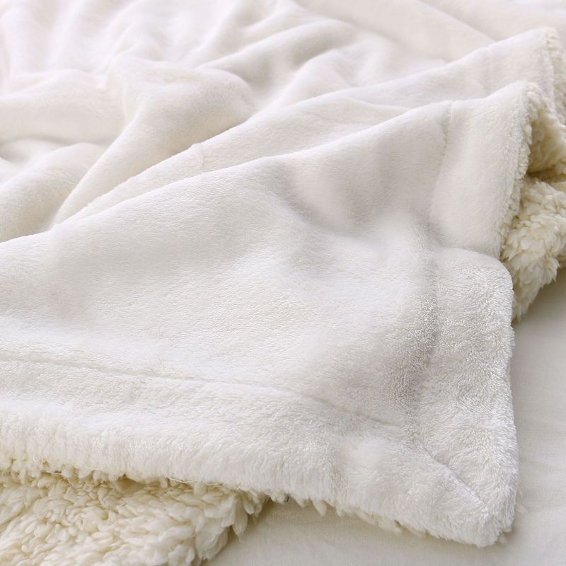 1 Pc Queen Faux Fur Lambswool Reversible Plaid Pattern Bed Blankets Purple  - PiccoCasa