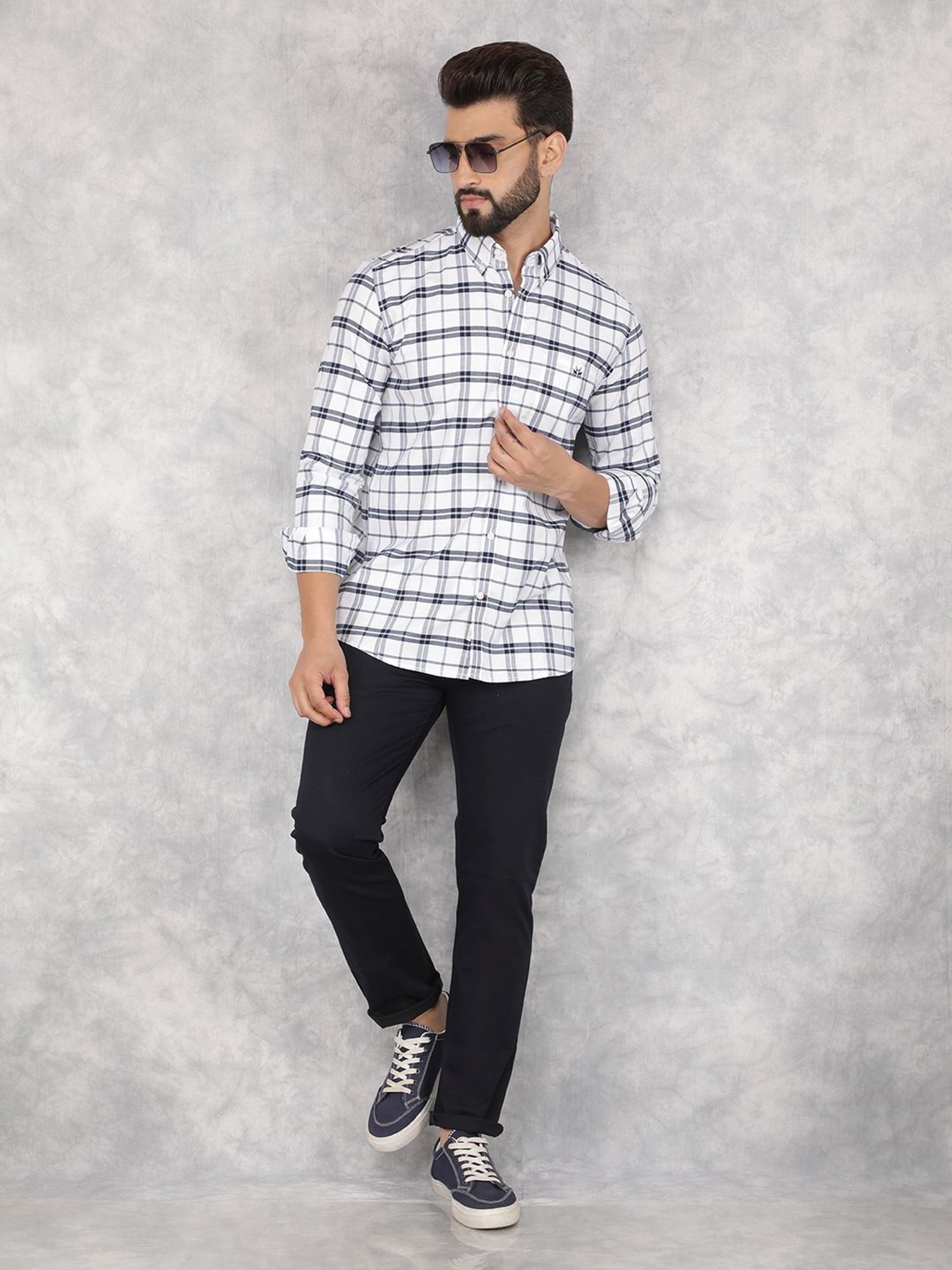 Crimsoune Club Navy Blue Cotton Slim Fit Self Pattern Chinos