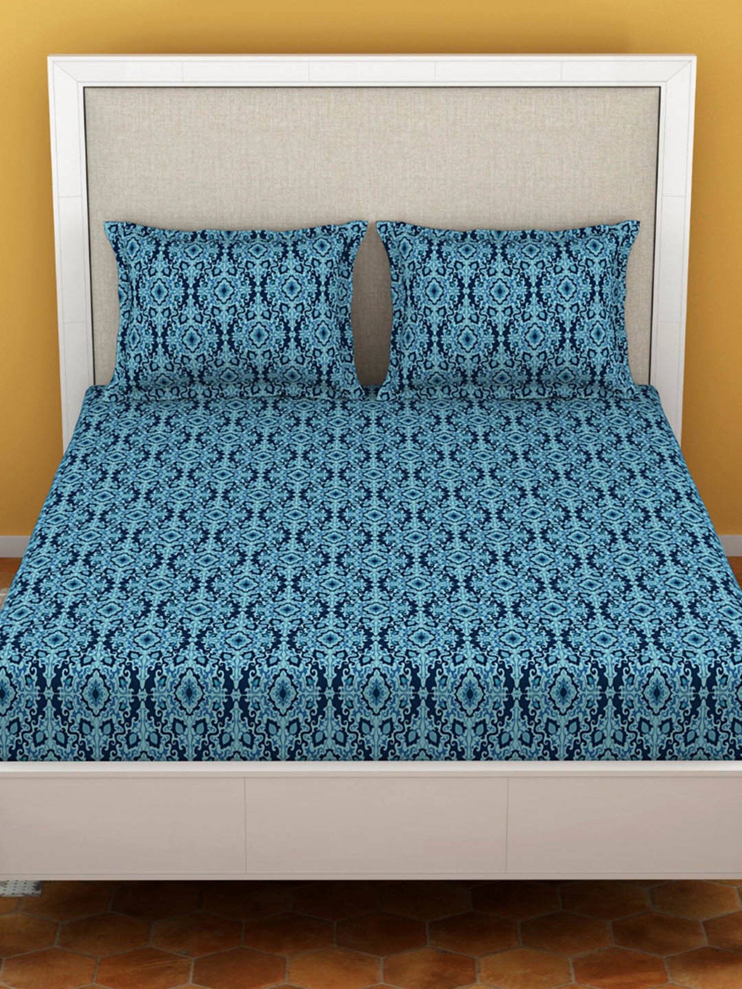 Welspun Dazzle Abstract Blue 140 TC Microfiber Double Bedsheet with 2 Pillow Covers