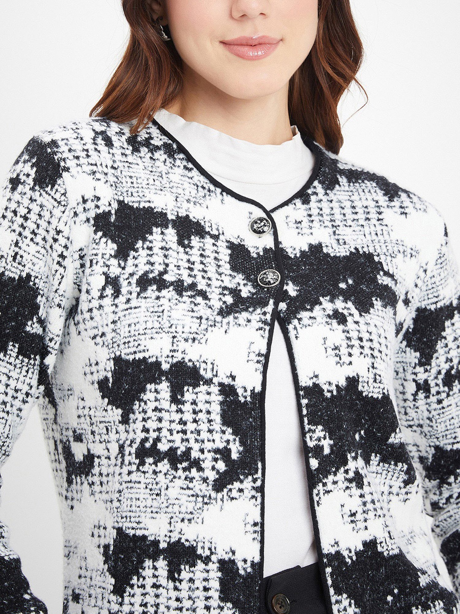 MADAME Black & White Printed Cardigan