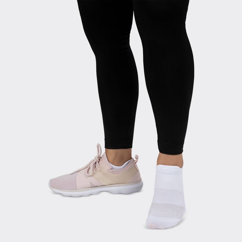 Peds Women's 6pk Ultra Low No Show Tab Liner Casual Socks - White/Black 5-10