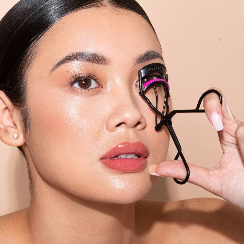JAPONESQUE Volumizing Eyelash Curler