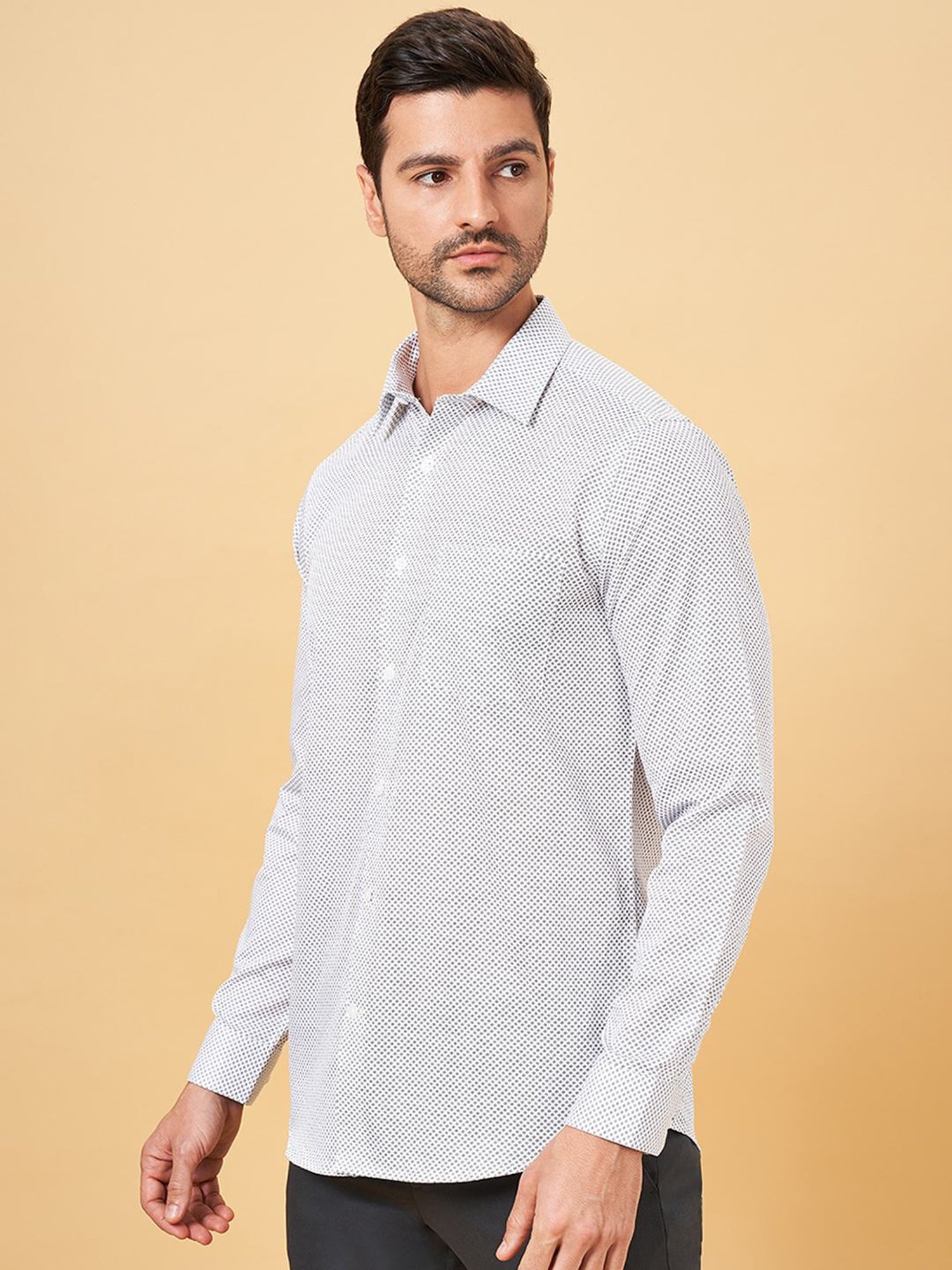 Peregrine by Pantaloons White Cotton Slim Fit Texture Shirt